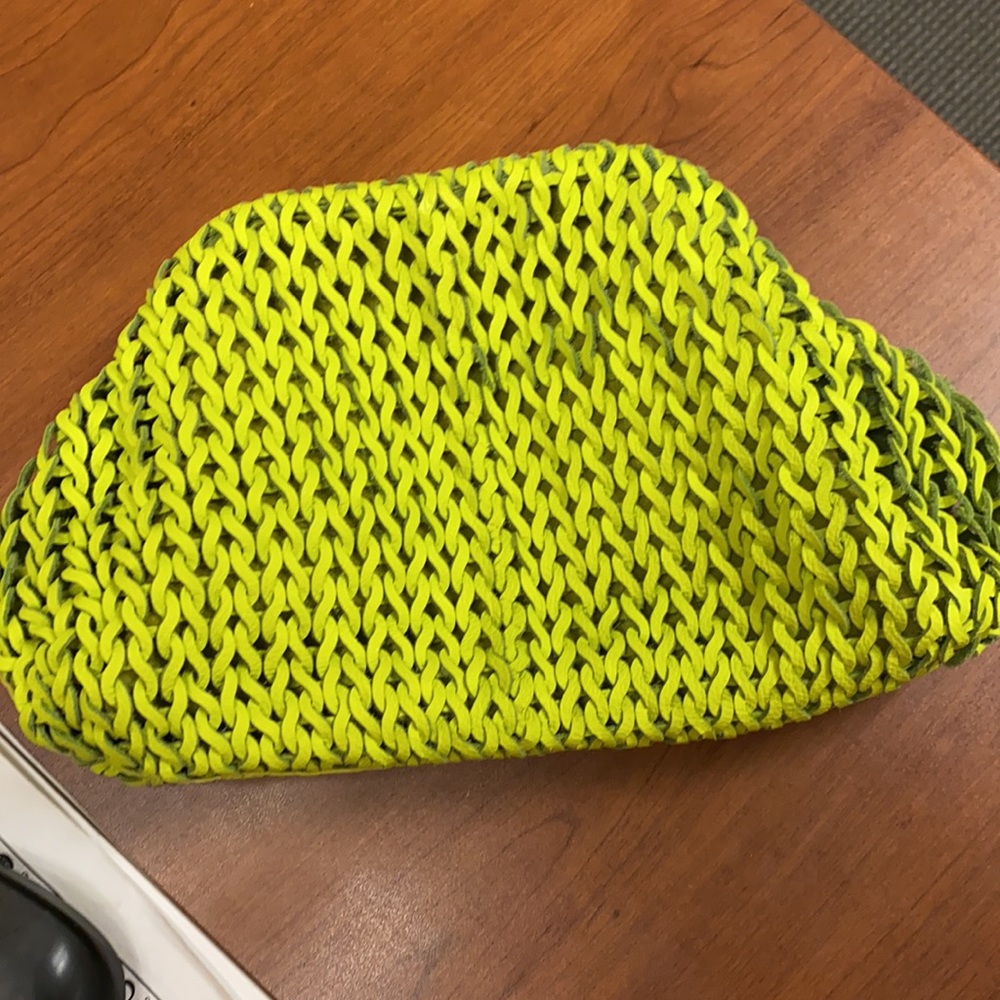 Jhoan Sebastian Grey leather woven clutch neon - Picture 9 of 15